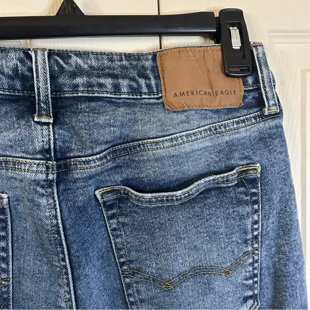 American Eagle AirFlex Distressed Blue Jeans - Picture 4 of 9